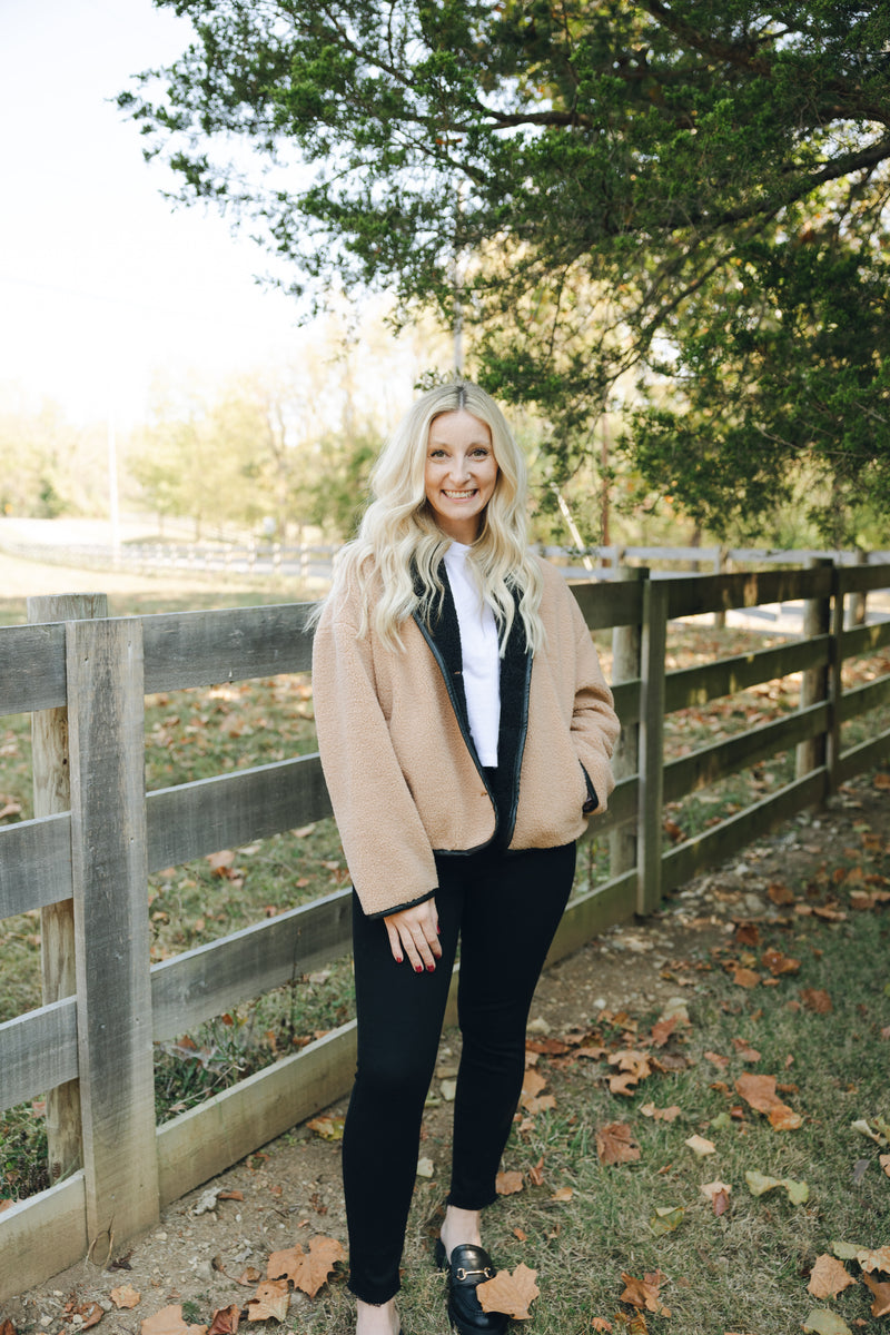 Sherpa Fleece Jacket-Camel/Black